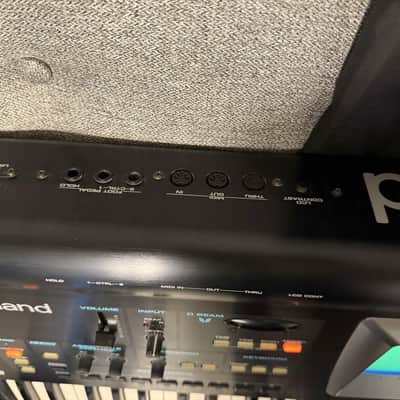 Roland V-Synth Version 2 Keyboard NICE Screen Studio Bundle Pedals Manuals Cover image 12