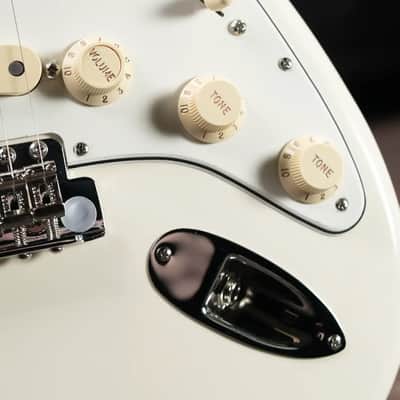 Fender Limited Edition American Vintage II '73 Stratocaster Electric Guitar - Olympic White with Hardshell Case image 12
