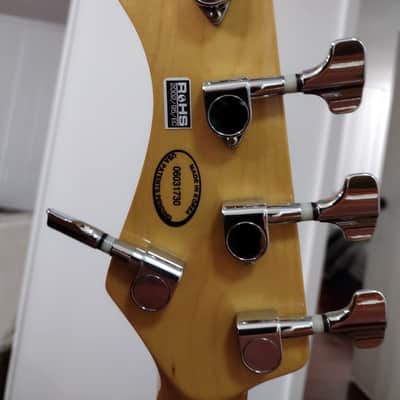 Line 6 Variax Bass 705 and POD Xt Live image 8