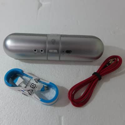 Beats by Dre Beats by Dr. Dre Beats Pill 2.0 Speaker System Wireless Speaker 2.0 Silver image 6