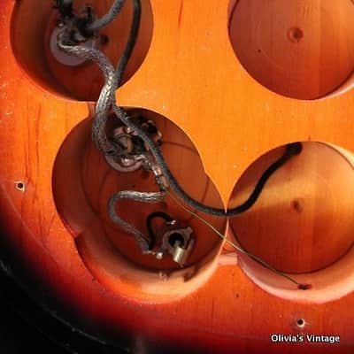 Airline/Valco/Supro Pocket Bass 1962 Sunburst image 19