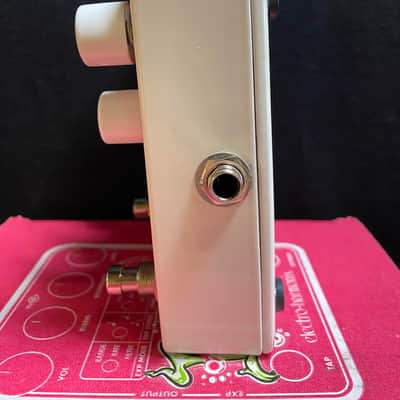 Electro-Harmonix Blurst Modulated Filter Pedal image 4