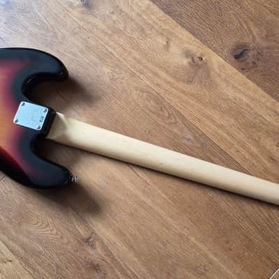 Fender Jazz 2004 - Sunburst image 6