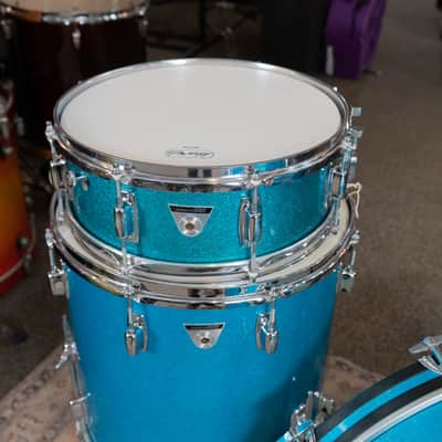 1970s Ludwig Standard 4pc Kit w/Hardware image 12