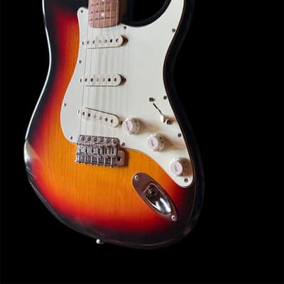 Crews Maniac Sound KTR ST60’s 2010s - Sunburst image 4