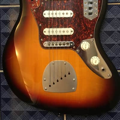 Jaguar w/Three Pickups 6-String Squier Vintage Modified image 3