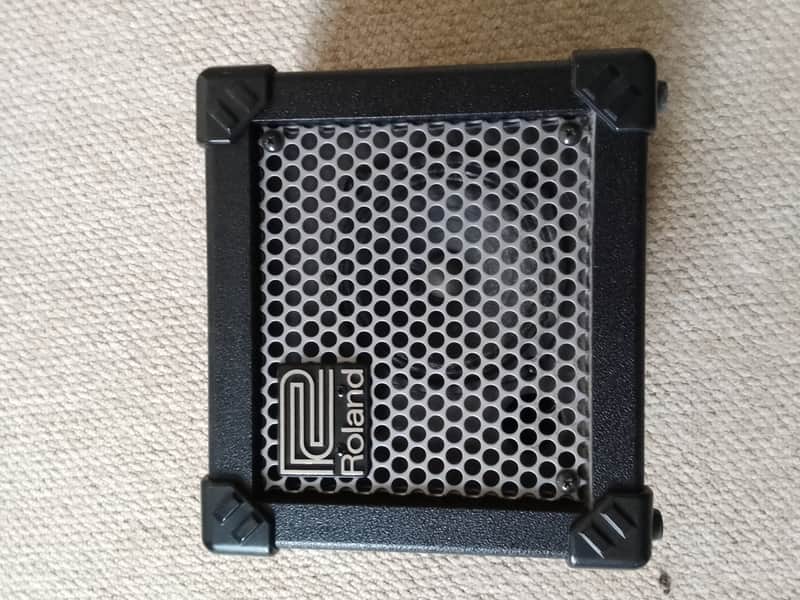 Roland Micro Cube 2-Watt 1x5" Guitar Combo 2004 - 2014 - Black image 1