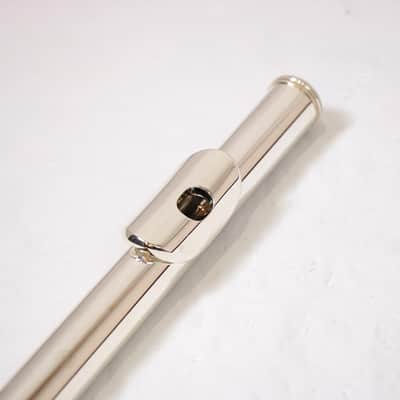 YAMAHA YFL-614 Silver-Body Flute [41538] (06/15) image 3
