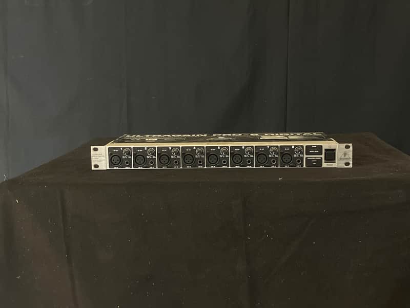 Behringer Ultragain Pro-8 Digital ADA8000 early-to-mid 2010s - Silver image 1