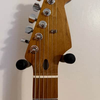 Fender Player II Stratocaster HSS 2024 - Aged Cherry Burst, Chambered Body image 7