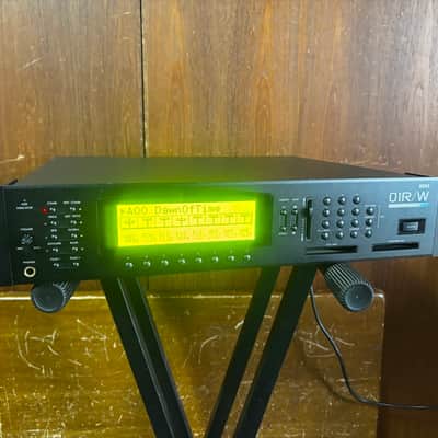 Korg 01R/W MUSIC WORKSTATION rack module of 01/W New battery and display