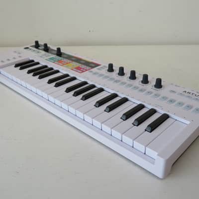 Arturia Keystep Pro Midi Controller/Sequencer Keyboard White image 4