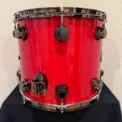 Immagine DW Collector's SSC Maple 12x14 Floor Tom in Blood Red Gloss Lacquer with Black Nickel Hardware (Rm4) - 4