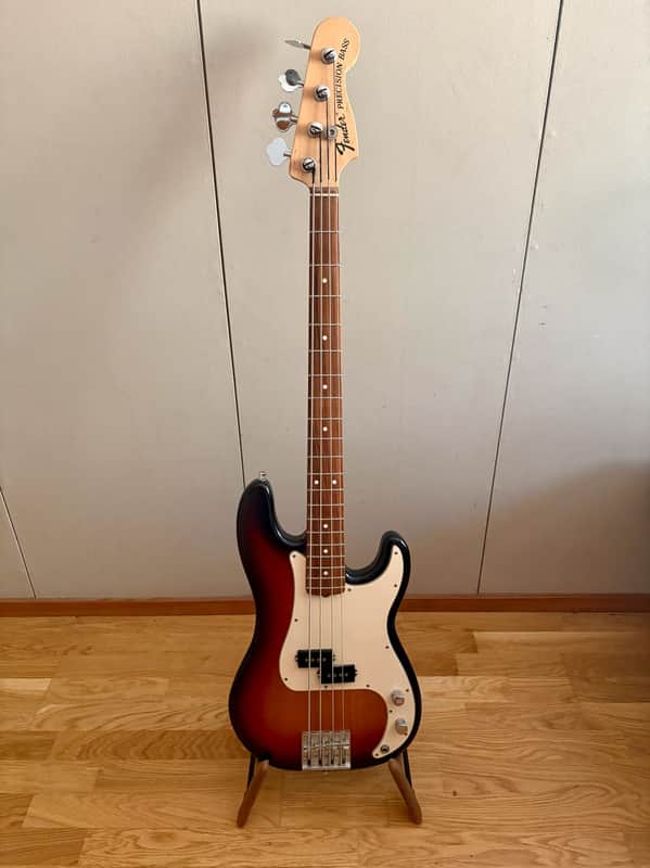 Fender Highway One Precision Bass 2006-2011 | Reverb Finland