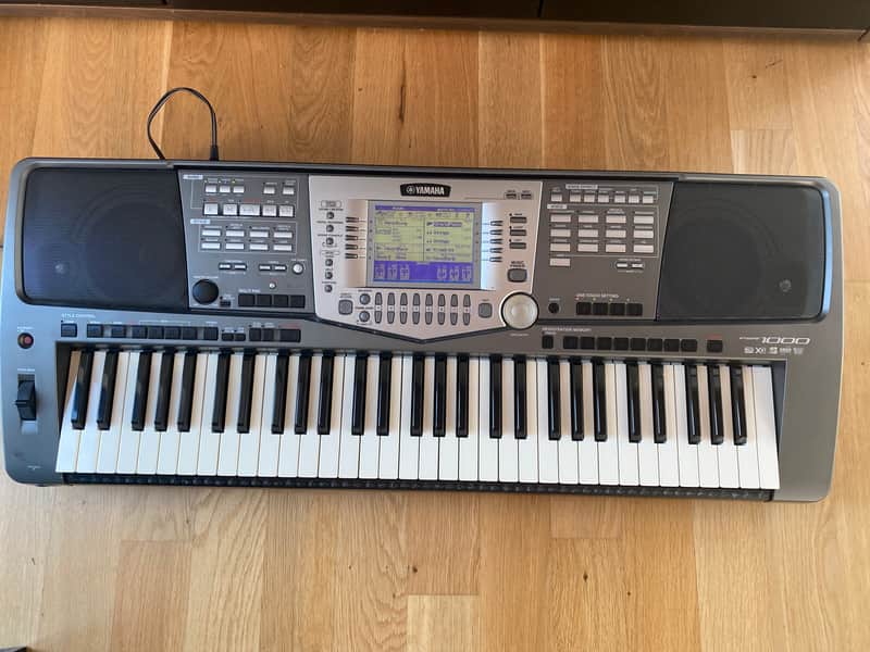 Yamaha PSR 1000 keyboard workstation image 1