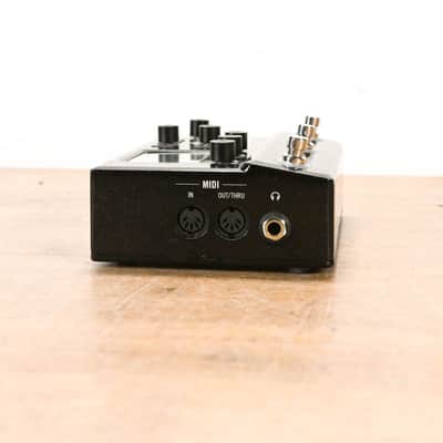 Line 6 HX Stomp Multi-Effects Guitar Processor CG0136Z image 6