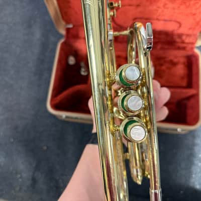 Holton Collegiate Cornet Brass with Case image 4