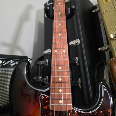 Fender Player II Stratocaster 2024 - Present - 3-Color Sunburst image 5