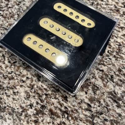 Fender Stratocaster MIM 2015-2017 Stock Pickups image 4