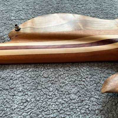 Wishbass - 32” Fretless with Bill Lawrence P46 and Q-tone stacked vol/tone image 12
