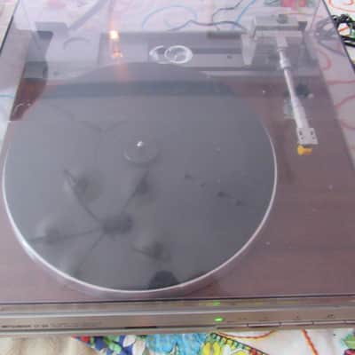 Mitsubishi LT20 linear tracking fully automatic turntable in excellent condition image 4