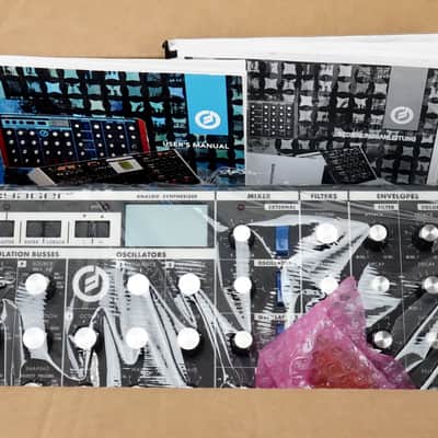 MOOG Voyager RME Analoger Synthesizer Rack + Holz + Wie Neu + OVP + Garantie image 16