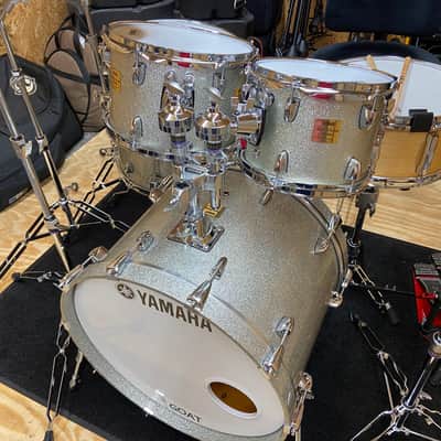 Yamaha Maple Custom Absolute Drum Set with hardware image 4