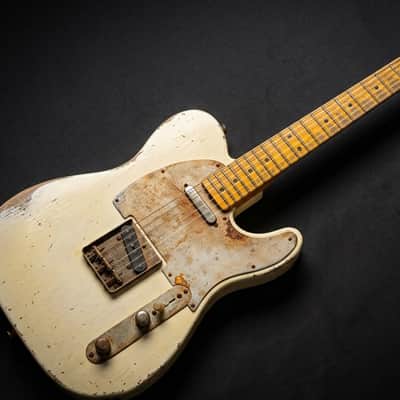 TELECASTER 8 holes pickguard - Steel rust ultra relic white image 3