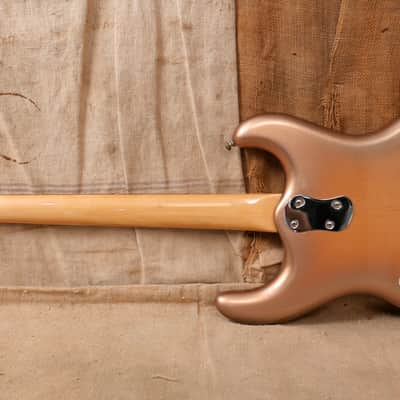 Mosrite M-88 1988 - Goldburst image 5