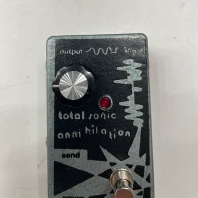 Death By Audio Total Sonic Annihilation V1 Feedback Looper Guitar Effect Pedal image 2