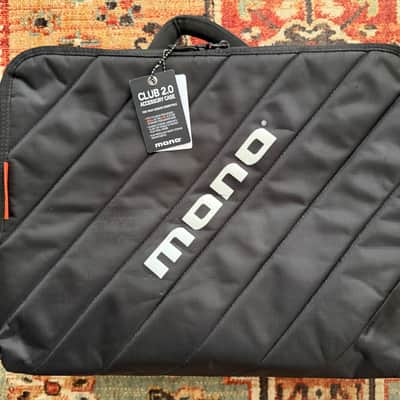 Mono PFX-PB-S-BLK-BDL Pedalboard Small and Club Accessory Case 2.0 2018 - Present - Black image 1