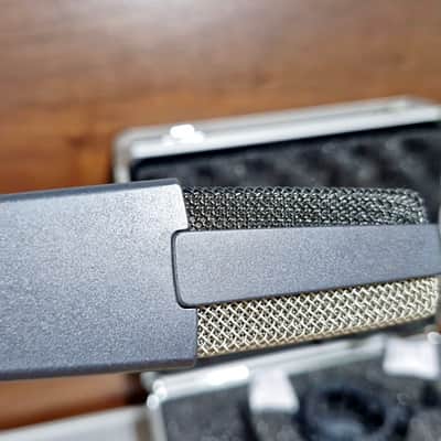 AKG C414 XLS Large Diaphragm Multipattern Condenser Microphone image 8