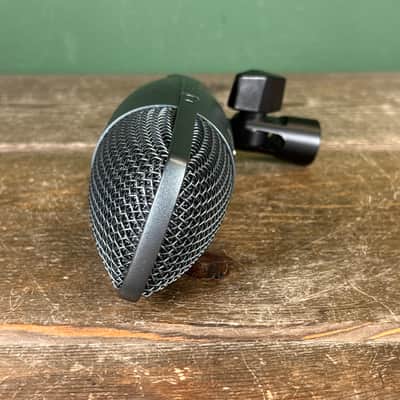 Shure BETA 27 Supercardioid Condenser Microphone 2010 - Present - Black image 7