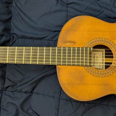 Simon Marty Handmade classical guitar 2001 - French polish image 7