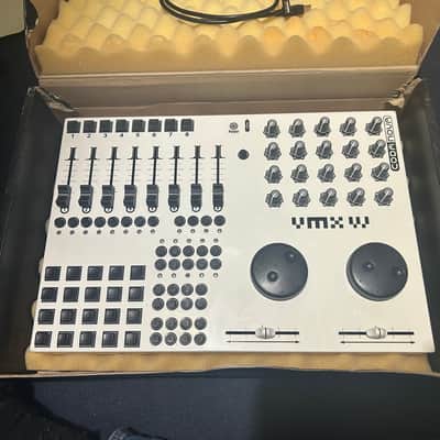 CODA NOVA VMX W 1999 MIDI controller VJ- white image 1