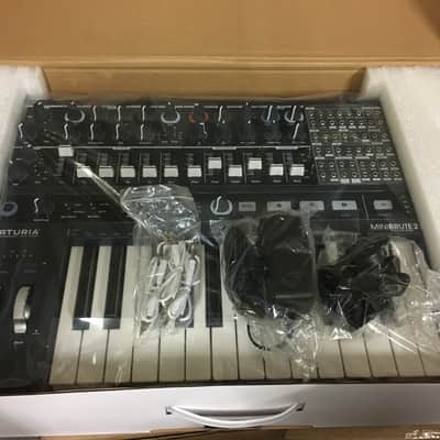 Arturia MiniBrute 2 Semi-Modular Analog Monosynth Keyboard  //ARMENS//