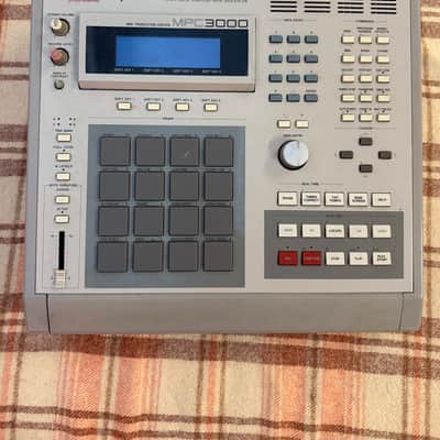 Akai MPC3000 MIDI Production Center | Reverb UK