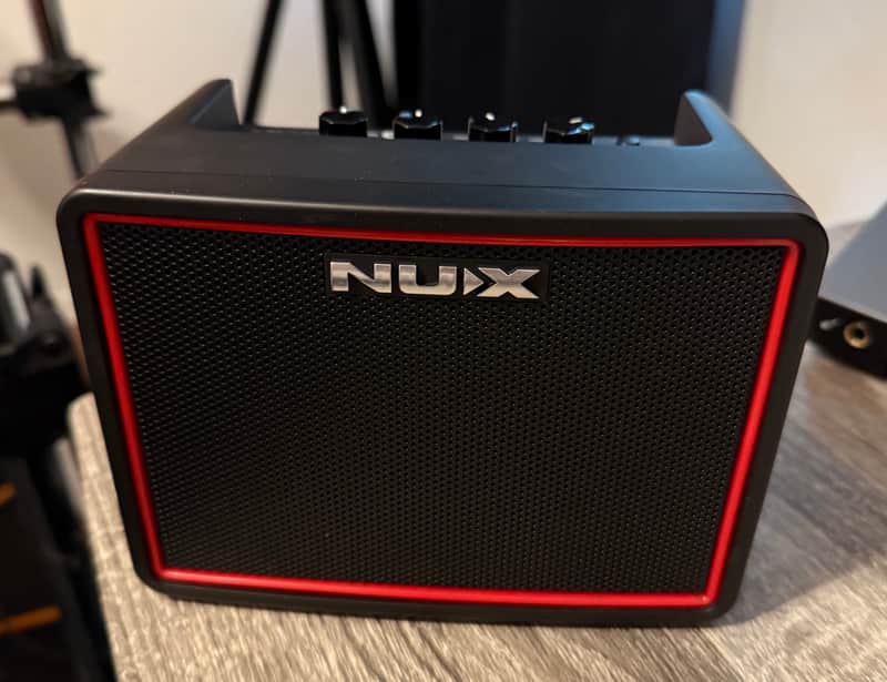 NuX Mighty Lite BT 3-Watt Desktop Bluetooth Guitar Combo 2020s - Black image 1