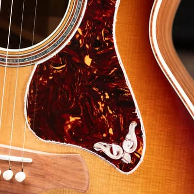 Taylor Gold Label 814e SB Super Auditorium Acoustic/Electric Guitar - Sunburst with Hardshell Case image 15