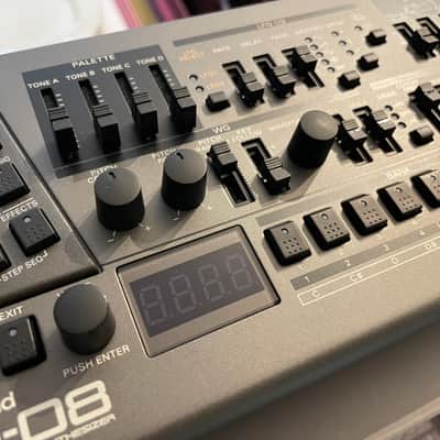 Roland JD-08 + Editors + Soundbanks, optional : KM-25 + Decksaver : 2 image 2