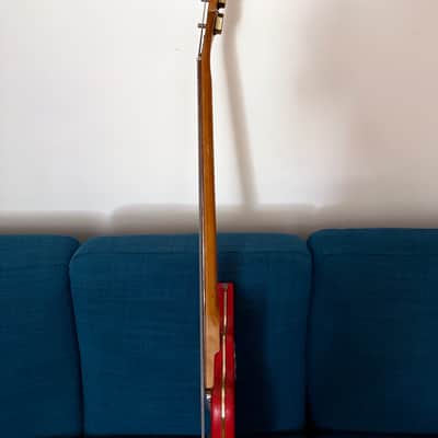 Egmond Typhoon bass guitar 1966-1968 - red tolex image 14