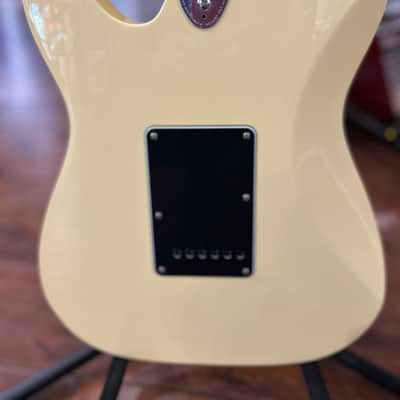 Fender Vintera II '70s Telecaster Deluxe with Tremolo, Maple Fretboard Vintage White  #MX23105665  8lbs. 14.6 oz image 10