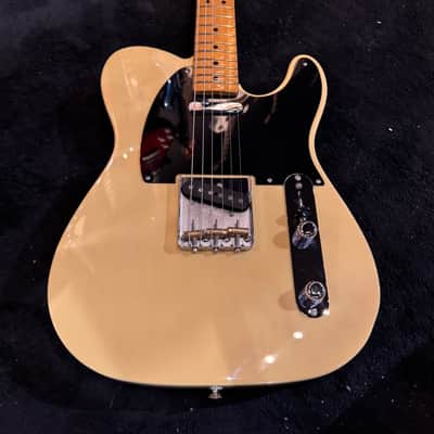 Fender Vintera II '50s Nocaster with Maple Fretboard 2023 - Present - Blackguard Blonde image 2