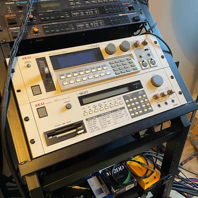 Akai S900 MIDI Digital Sampler image 3