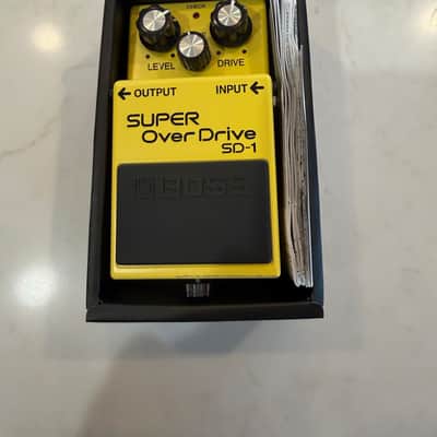 Boss SD-1 Super OverDrive (Silver Label) 1997 - Present - Yellow —  (ʀᴇᴀᴅ ᴅᴇꜱᴄʀɪᴘᴛɪᴏɴ) image 4