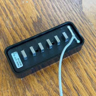 P90 Soapbar Staple Pickup - Neck - Black image 3