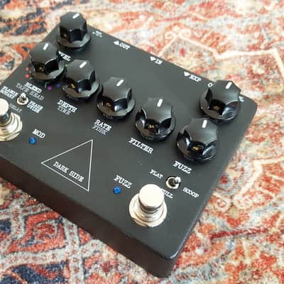 Keeley Dark Side Workstation V2 with Effect Order Switch 2016 - Present - Black image 7