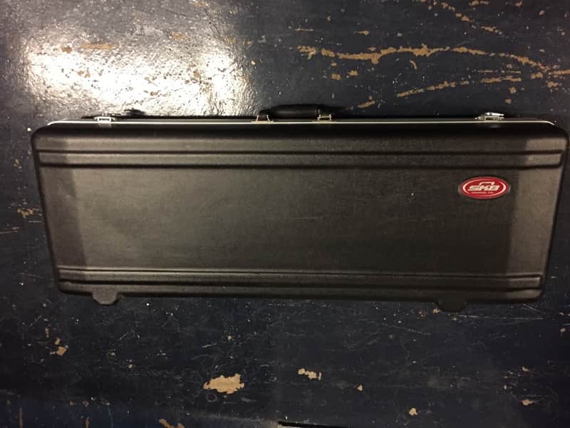 SKB 1SKB-R4215W 61-Key Keyboard Case with Wheels image 1