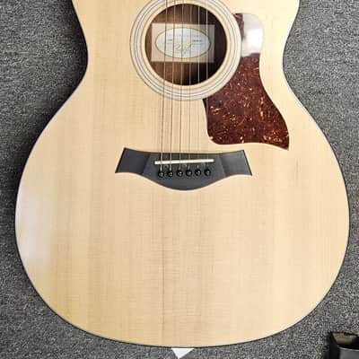 Taylor 114ce - 2018 - Natural image 1
