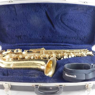 Conn 20M Alto Saxophone. USA, with Case Neck Mouthpiece, good condition image 1
